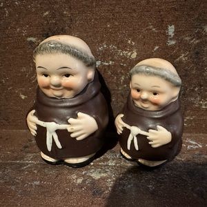 Vintage Hummel Goebel Friar Tuck monk salt & pepper shaker